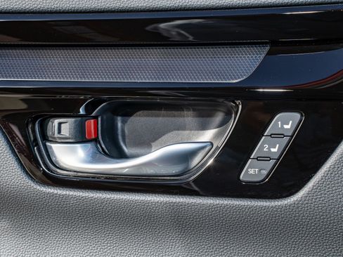 Certified 2025 Honda CR-V EX-L image 30