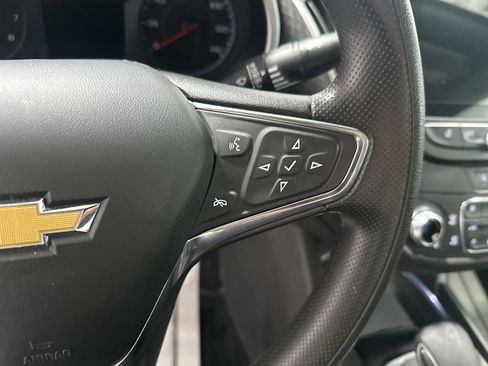 Used 2023 Chevrolet Malibu LT FWD image 17