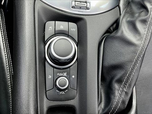 Used 2021 MAZDA MX-5 Miata RF Grand Touring image 23