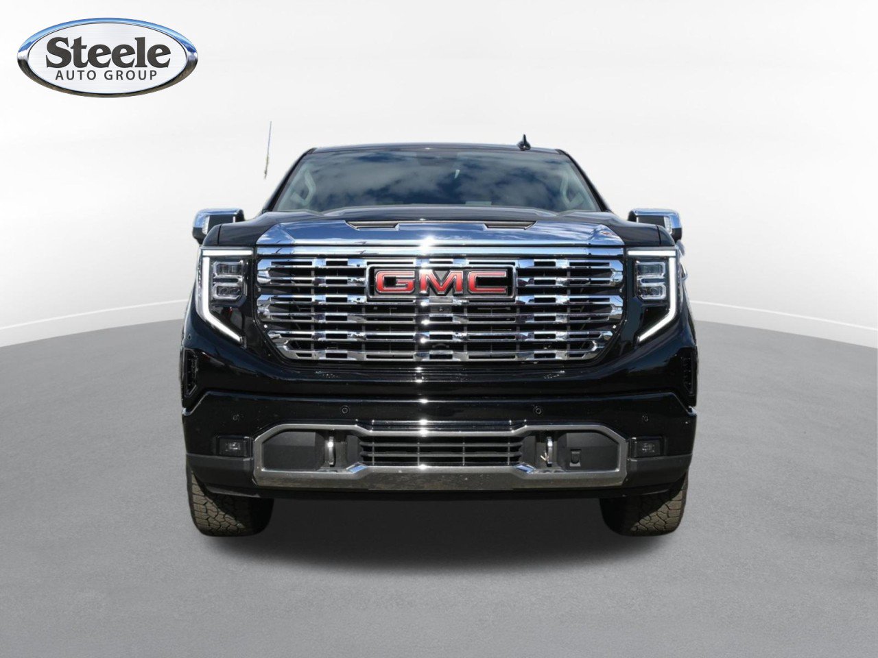 Certified 2025 GMC Sierra 1500 Denali w/ Technology Package AWD/4WD image 2