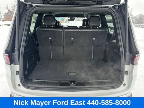 Used 2024 Jeep Wagoneer Series II image 19
