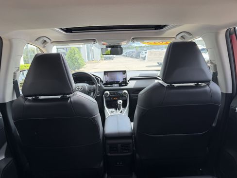 Used 2019 Toyota RAV4 Limited w/ All Weather Liner Package AWD/4WD image 13