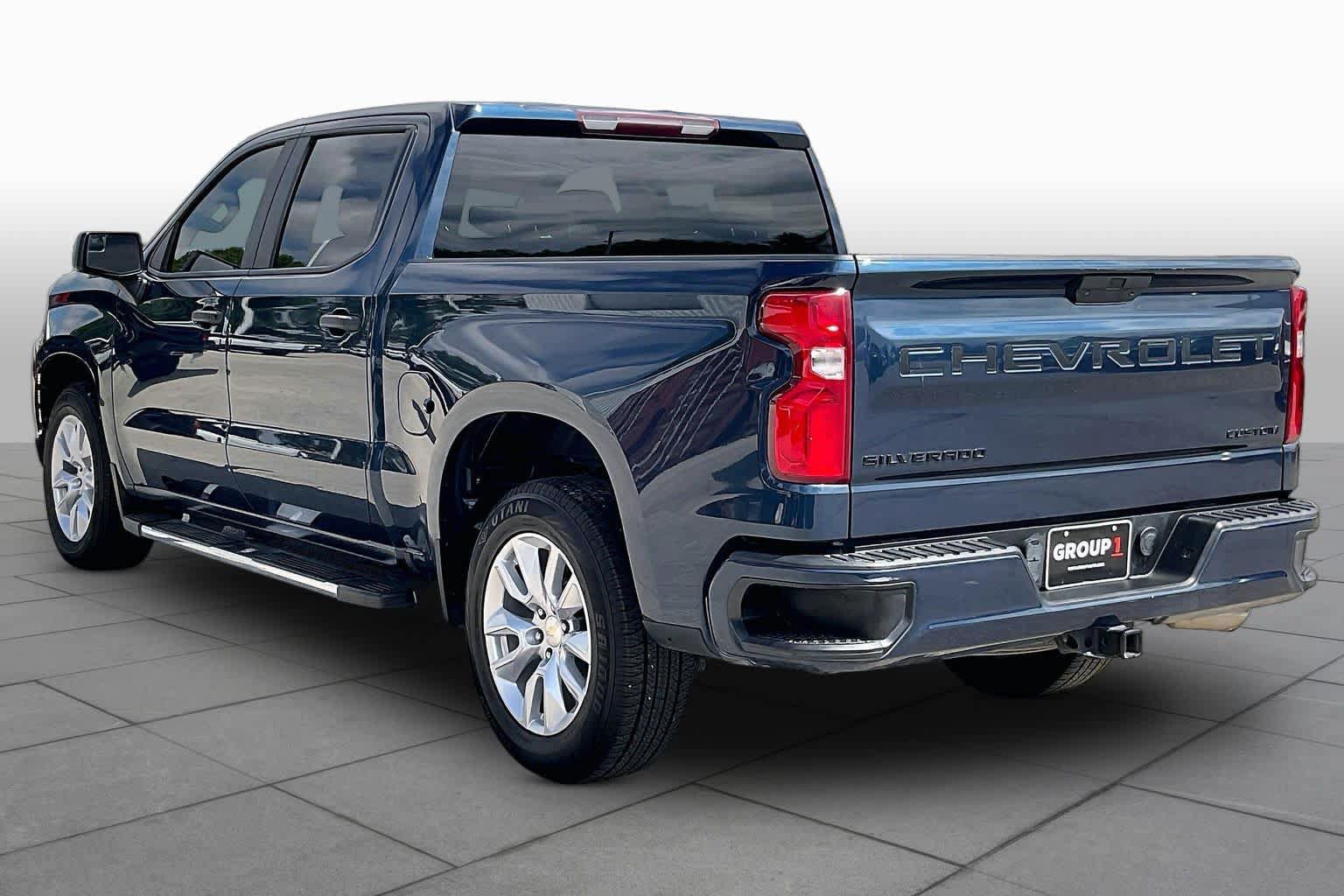 Used 2020 Chevrolet Silverado 1500 Custom w/ Custom Value Package RWD image 11