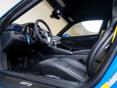 Used 2018 Porsche 911 GT3 RWD image 63