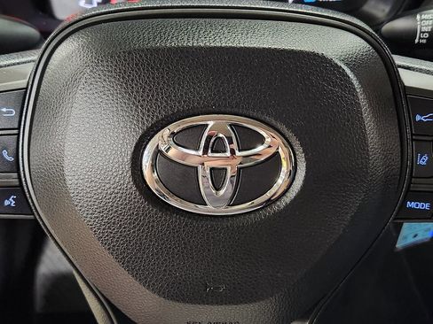 Used 2020 Toyota Corolla LE image 46