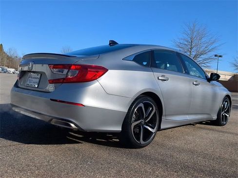 Used 2021 Honda Accord Sport image 4