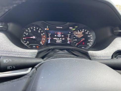 Used 2024 Jeep Compass Latitude AWD/4WD image 2