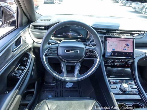 Used 2023 Jeep Grand Cherokee L Overland AWD/4WD image 14