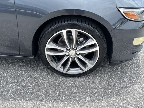 Used 2021 Chevrolet Malibu LT FWD image 5