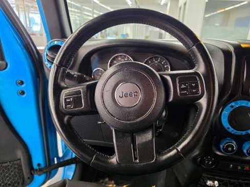 Used 2017 Jeep Wrangler Sport w/ Quick Order Package 24S AWD/4WD image 11