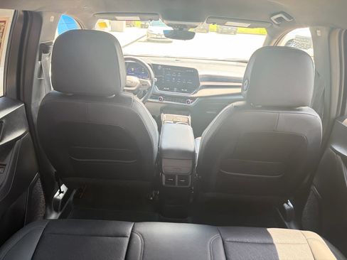 Used 2025 Chevrolet Equinox LT w/ Convenience Package II AWD/4WD image 29