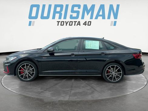 Used 2025 Volkswagen Jetta GLI Autobahn FWD image 4
