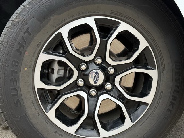 Used 2024 Ford Expedition XLT RWD image 10