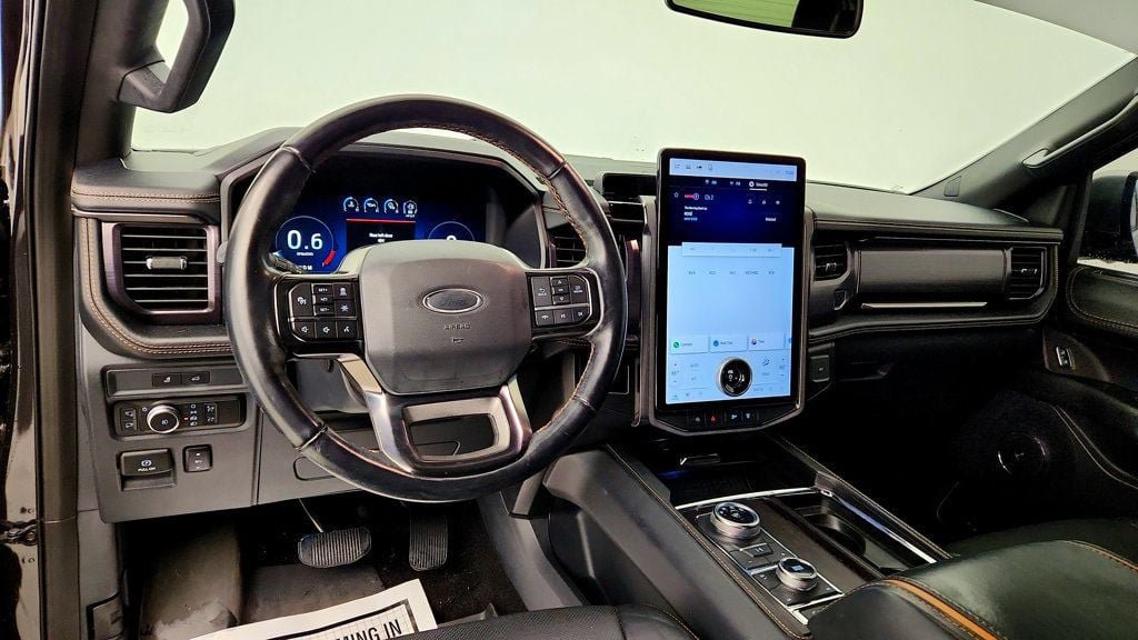 Used 2022 Ford Expedition Platinum AWD/4WD image 11