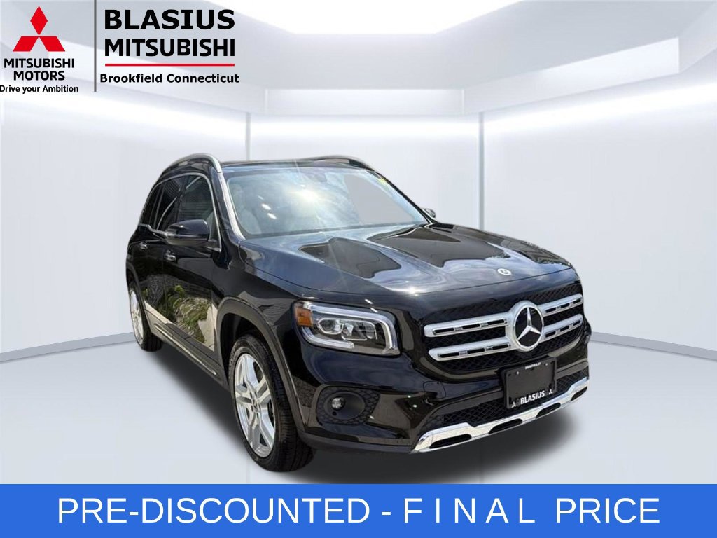 Used 2022 Mercedes-Benz GLB 250 4MATIC w/ Premium Package Lite image 9