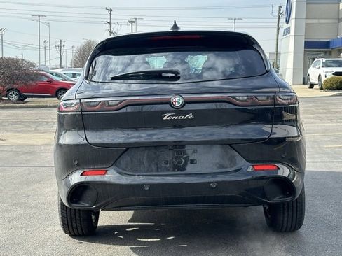 New 2025 Alfa Romeo Tonale w/ Premium Package image 7