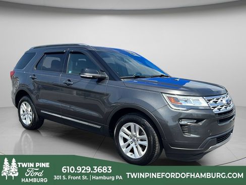 Used 2018 Ford Explorer XLT w/ Equipment Group 201A AWD/4WD image 1