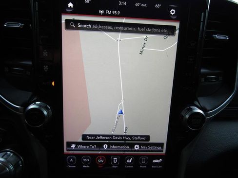 Used 2019 RAM 1500 Laramie image 20