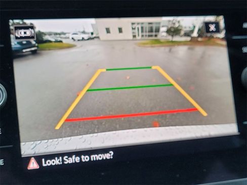 Used 2024 Volkswagen Tiguan S image 17