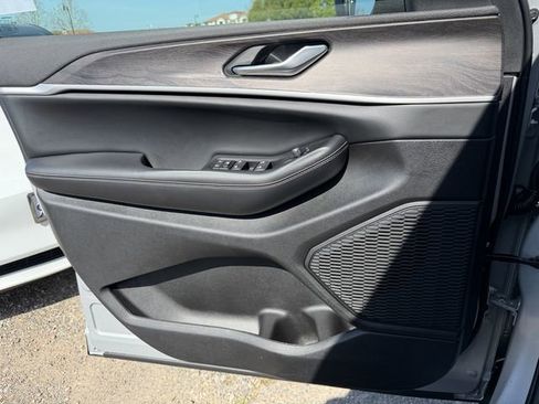 New 2026 Jeep Grand Cherokee 4WD image 13