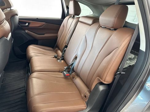 Used 2023 Acura MDX w/ Technology Package AWD/4WD image 40