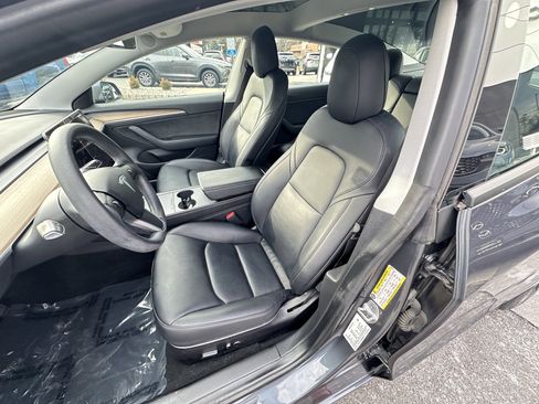 Used 2021 Tesla Model 3 Long Range image 19