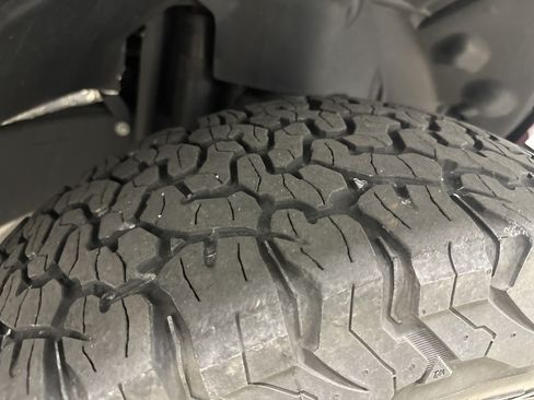 Used 2021 Jeep Wrangler Unlimited Rubicon AWD/4WD image 12