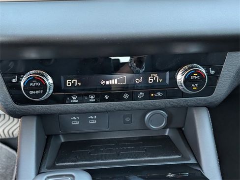 New 2025 Mitsubishi Outlander SE image 20