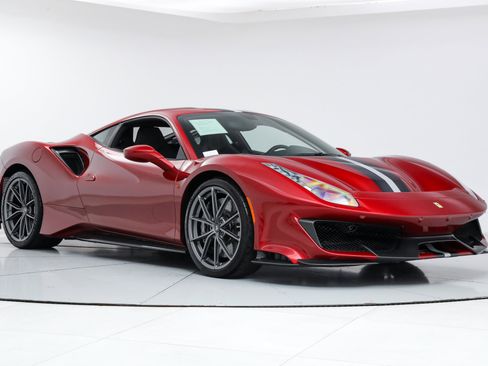 Certified 2019 Ferrari 488 Pista Coupe image 31