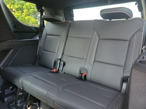 Certified 2025 Chevrolet Tahoe Premier RWD image 12