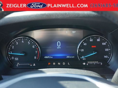 Used 2023 Ford Explorer XLT w/ Equipment Group 202A AWD/4WD image 28