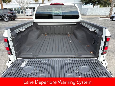 Certified 2023 Nissan Frontier SV w/ SV Convenience Package image 19