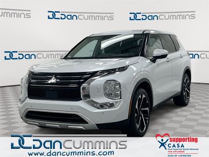 Used 2023 Mitsubishi Outlander SE