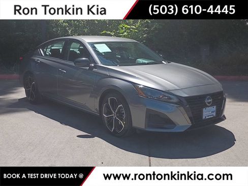 Used 2024 Nissan Altima 2.5 SR FWD image 1