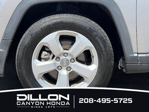 Used 2017 Jeep Compass Latitude AWD/4WD image 26
