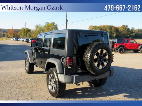 Used 2018 Jeep Wrangler Unlimited Sport w/ Connectivity Group image 9