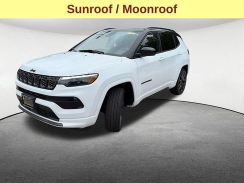 Used 2024 Jeep Compass Limited w/ High Altitude Package AWD/4WD image 5