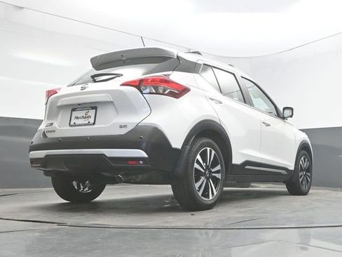 Used 2020 Nissan Kicks SR w/ Exterior Package image 34