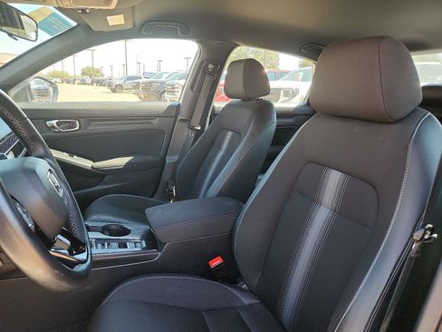 Used 2025 Honda Civic Sport image 14