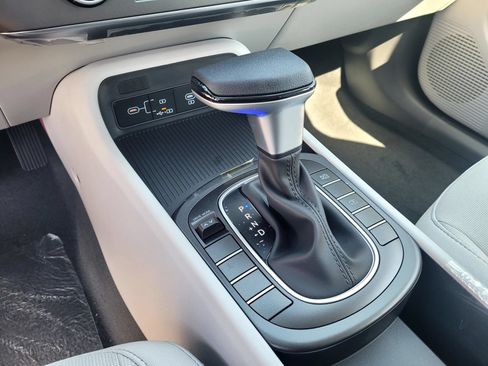 New 2026 Hyundai Kona SE FWD image 17