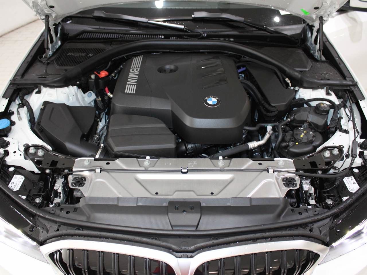 Certified 2026 BMW 330i Sedan RWD image 23