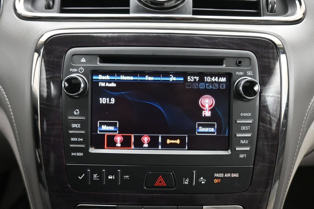 Used 2017 Buick Enclave Leather AWD/4WD image 19
