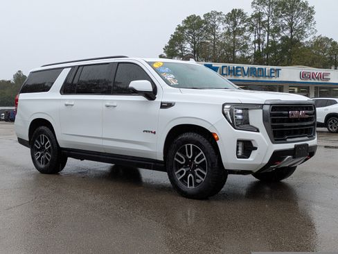 Used 2021 GMC Yukon XL AT4 w/ AT4 Premium Package image 2