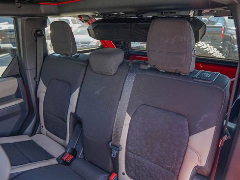 Used 2022 Ford Bronco Wildtrak image 28