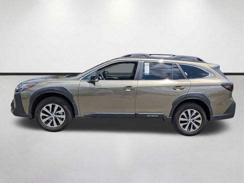 Used 2024 Subaru Outback Premium AWD/4WD image 6