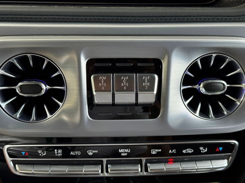 Used 2023 Mercedes-Benz G 63 AMG Squared image 40