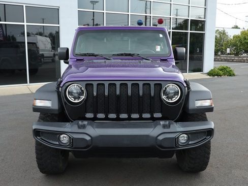 Used 2023 Jeep Wrangler Sport AWD/4WD image 2