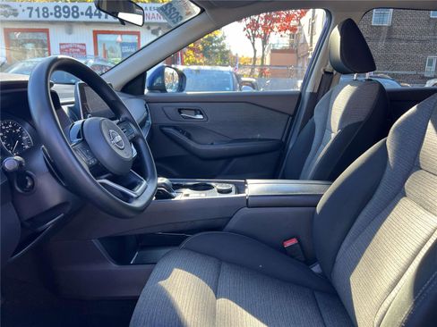 Certified 2022 Nissan Rogue SV image 24