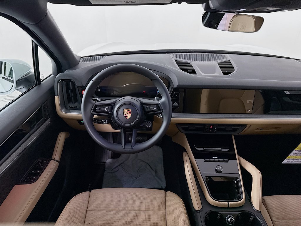 Certified 2026 Porsche Cayenne AWD/4WD image 24