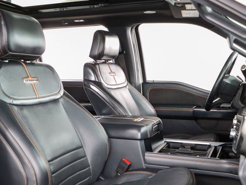 Used 2024 Ford F250 Platinum image 30